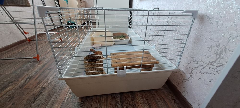 Продаётся большая клетка