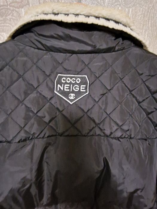 Urgent Geaca chanel M