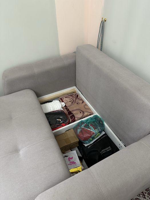 Мини диван с пуфиком