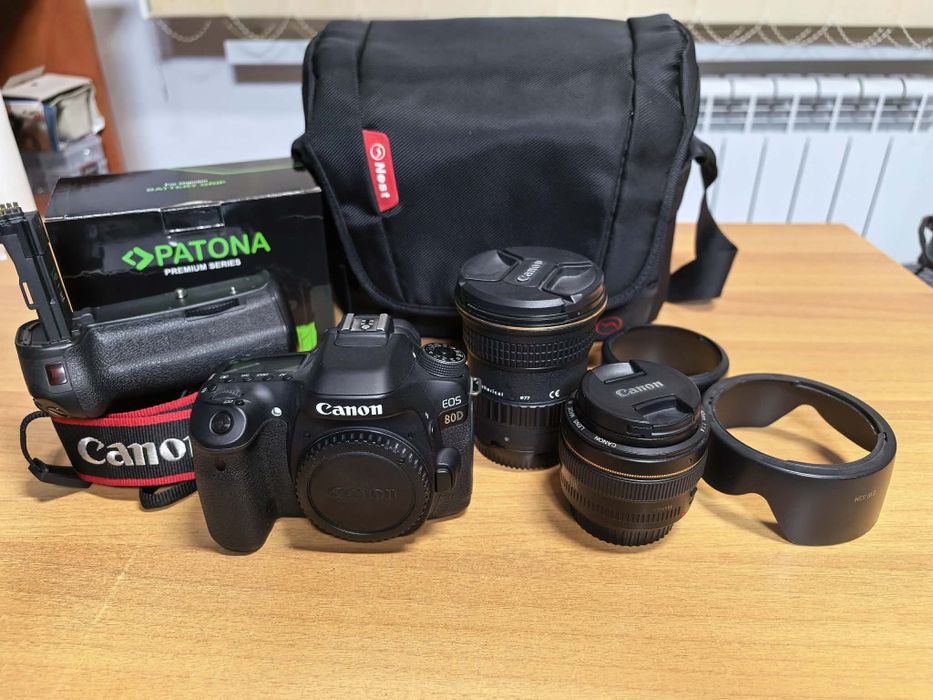 Canon 80D cu obiective