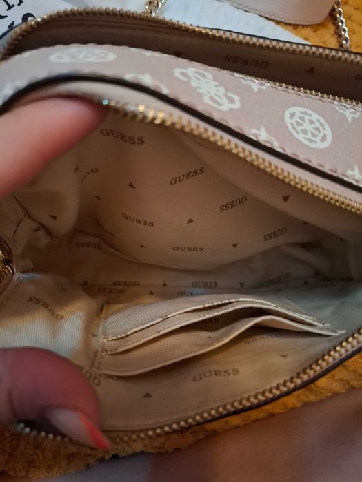 Дамска чанта Guess Noelle