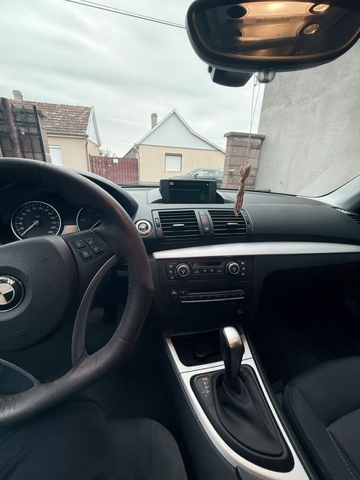 BMW Seria 1 2009 — imagine 3