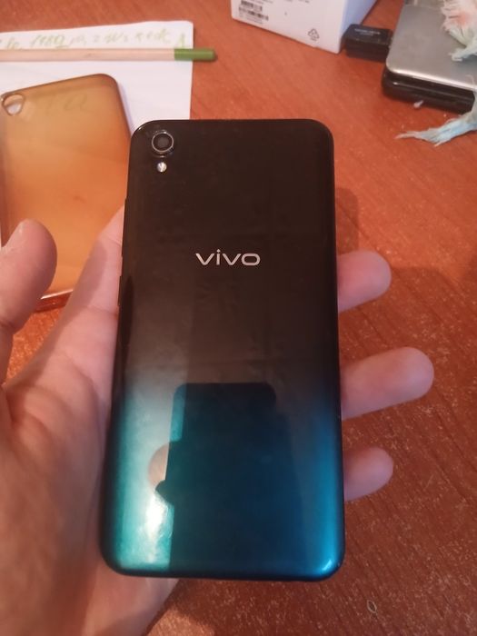 Телефон Vivo 2015