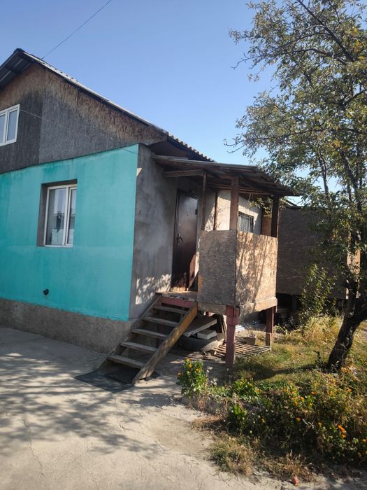 Сдам часть дома.
