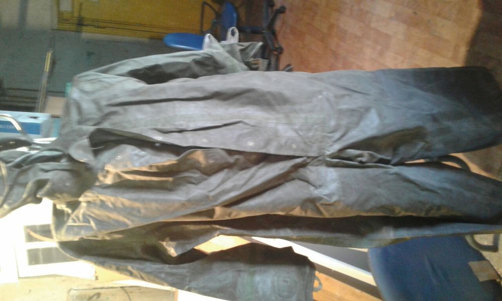 Продам комбинезон АЗК