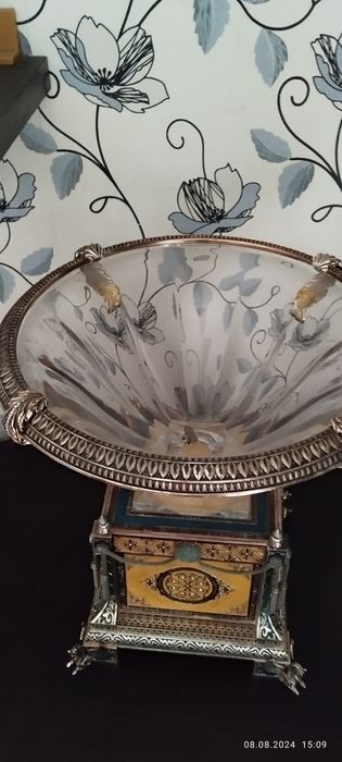 Красивая ваза декор.