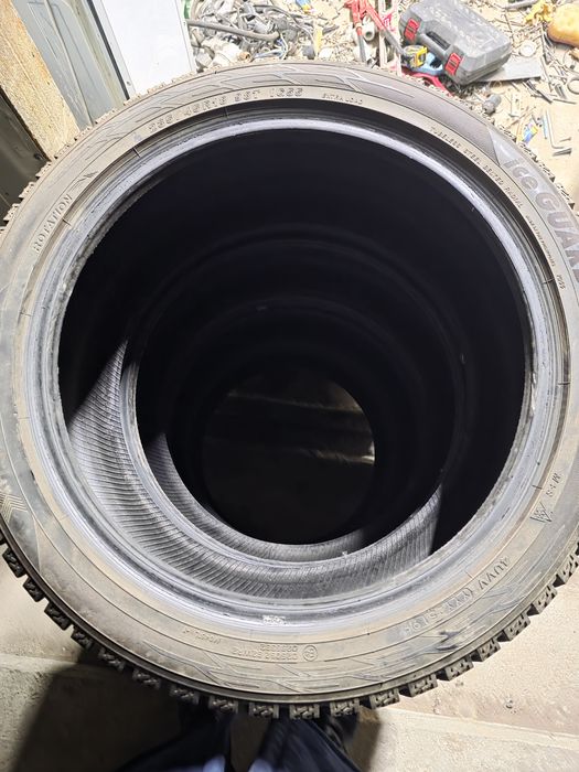 Продам комплект резины