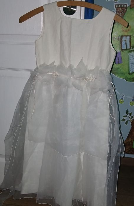 Rochite pt fetite pt prima impartasanie