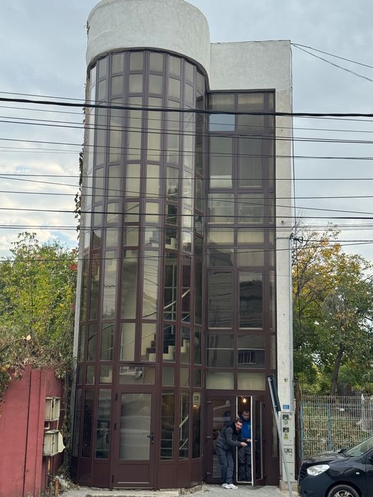 Spațiu comercial de închiriat – Strada Unirii | 140 mp + terasă 30 mp