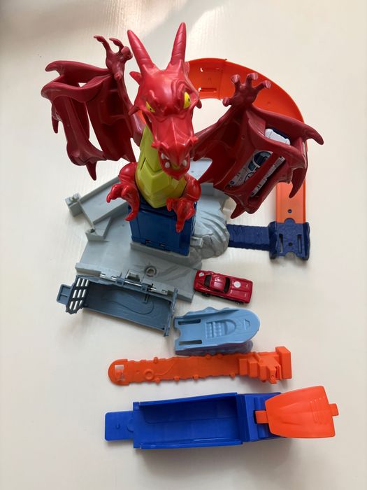 Продам игрушки Hot wheels