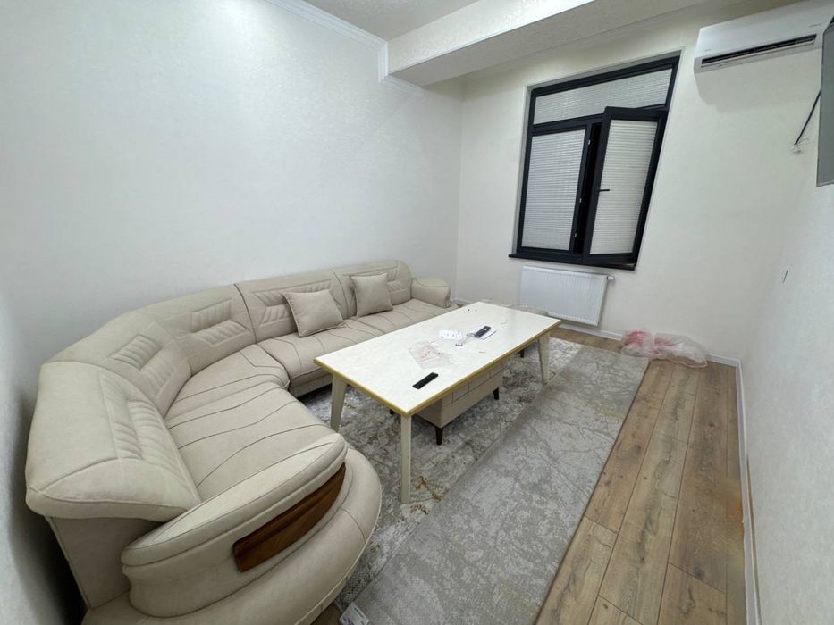 Срочно здаеться квартира в Аренду в городе Чирчик раеоне 500тка