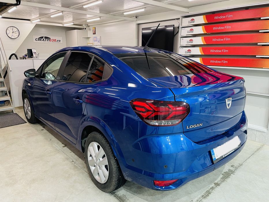 Folie auto LLumar autorizata de la 300lei