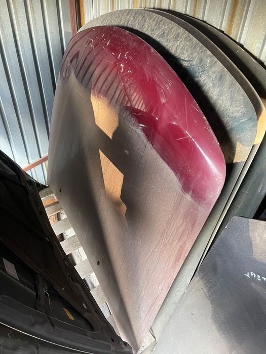 Капоты на Митсубиси Галант Дутый