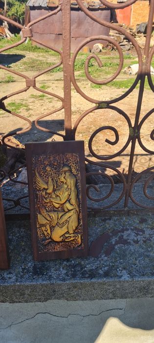 Картини от мед и дърво