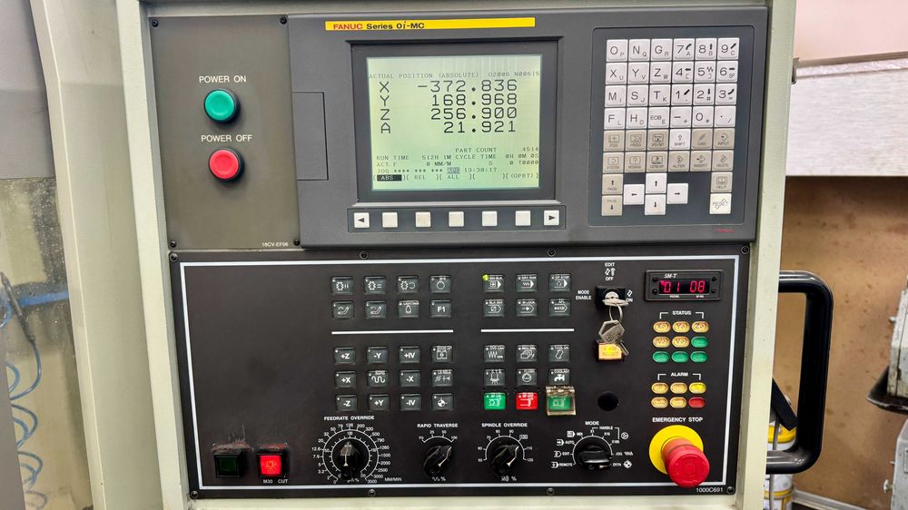 CNC машинен център FIRST MCV1000