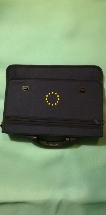 Чанти за документи