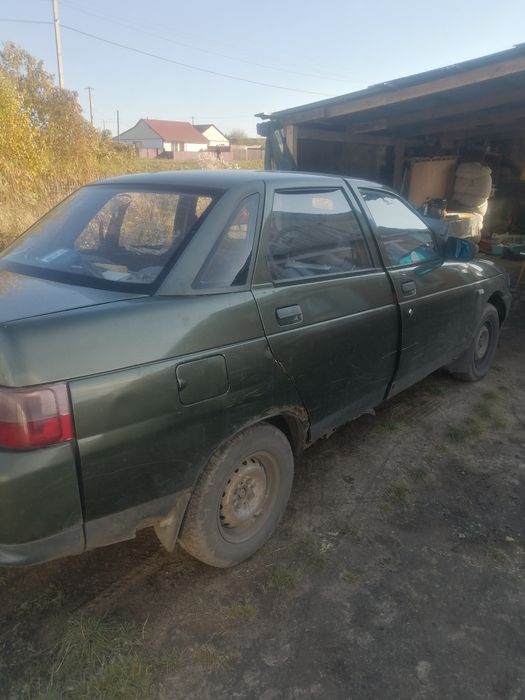 Продам ваз2110 по запчестям есть все