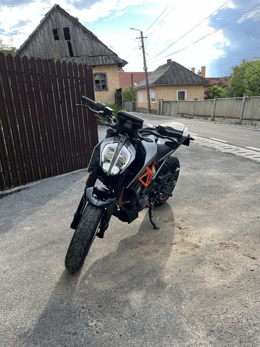 Ktm Duke 125 2022 A1