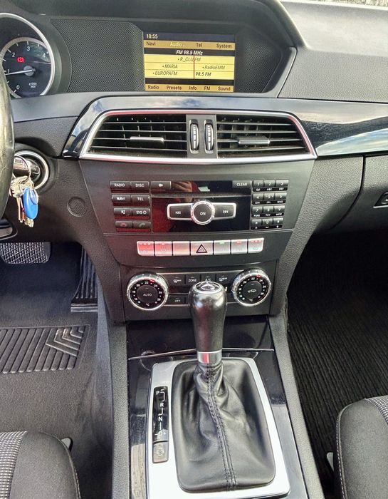 Mercedes c200 w204 facelift E5 136 cp automat