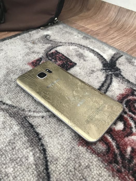 Самсунг с7 едже ///0