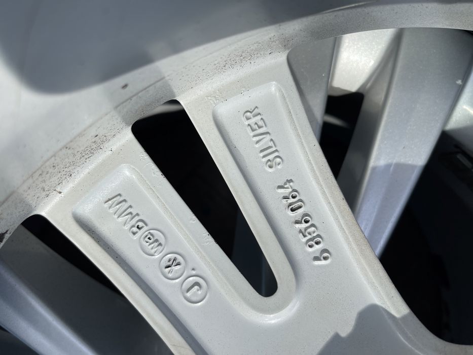 jante originale bmw r17 x1 f48 x2 echipate cu anvelope de iarna