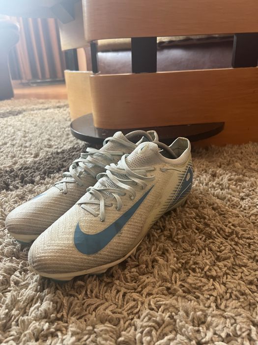 Ghete de fotbal nike acc
