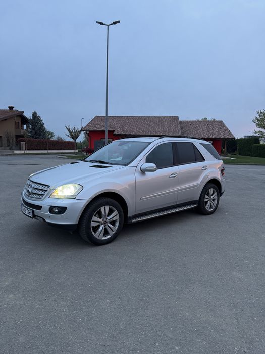 Mercedes ML 320 CDI 4x4 V6 / Fără DPF / Navi mare / Cameră / Automat