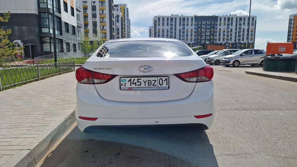 Продам Hyundai Elantra 2014 год