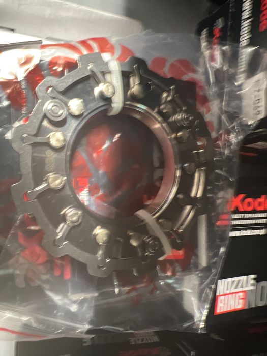 Турбо, цяла турбина, средна част. Ремонт и рециклиране на турбо.