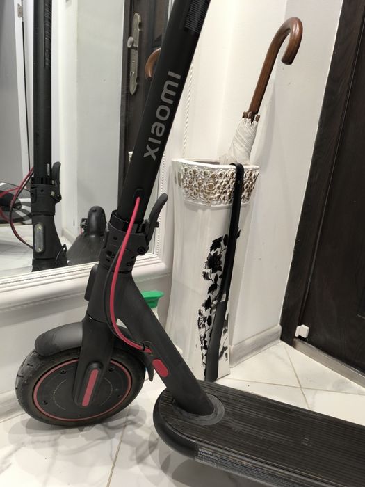 Тротинетка Xiaomi Electric Scooter 4 Pro