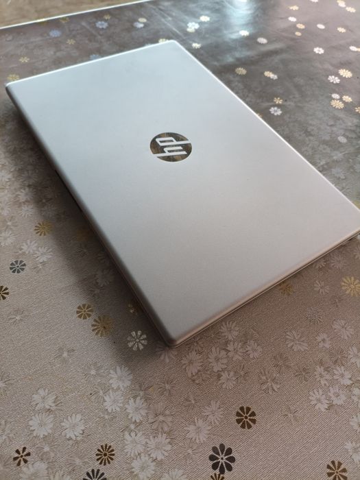 Ноутбук HP Laptop 15 Ryzen 5 / 16GB / 512SSD