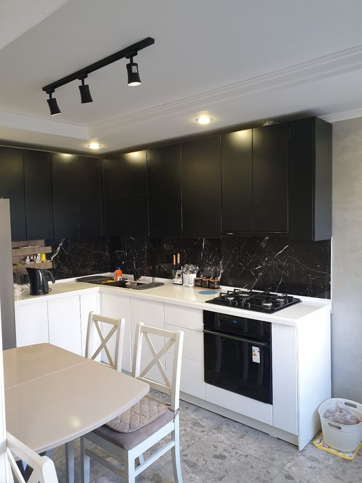 Продаётся 4х комн.квартира