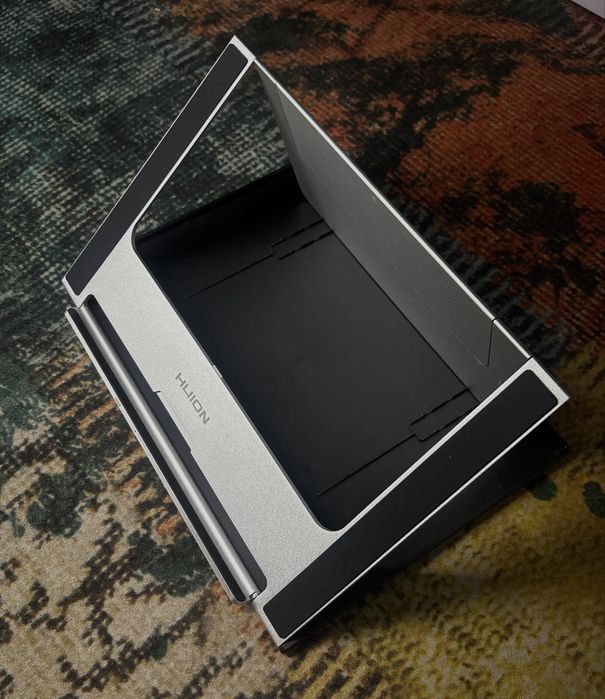 Tabletă garfică Huion Kamvas 13 (gen 3)