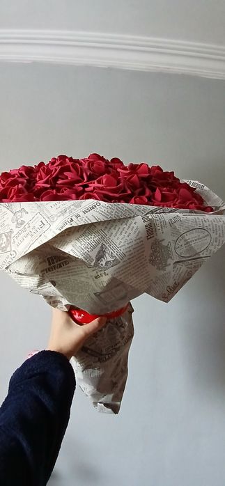 Подаръци от рози сатенени фоамени и още нещо