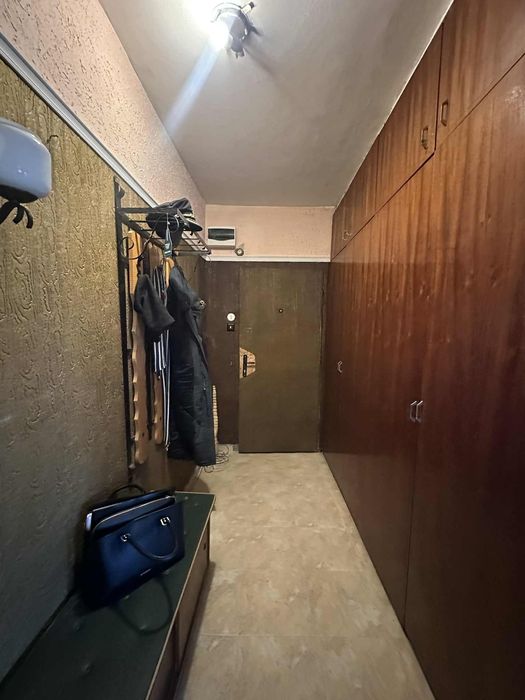Дава се под наем Двустаен апартамент в София, Надежда 1 - 80 кв.м за 498.27 € - Снимка #2