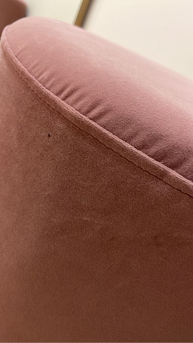 Пуфик маленький низкий