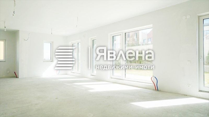 Продава се Къща в с. Лозен, Област София-град - 286 кв.м за 1854 €/кв.м - Снимка #8