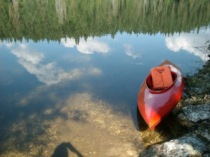 Каяци за туризъм и разходка.
