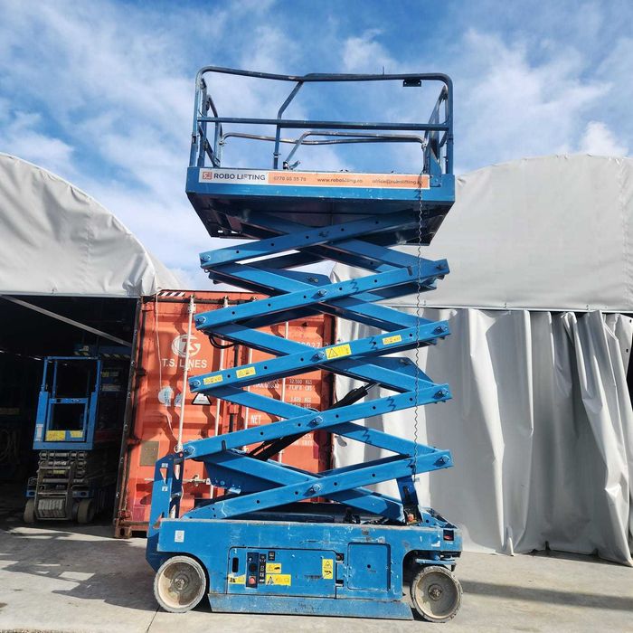 Nacela foarfeca Genie GS3246, 11,75m, 318kg, platforma deplasabila