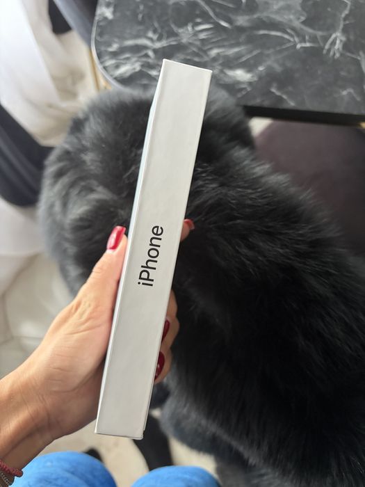 Iphone Air negru 256gb schimb cu 17 pro sau pro max silver