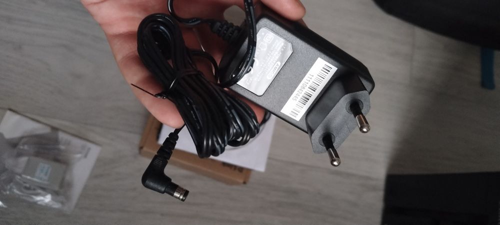Продам новый маршрутизатор DSL-2500U