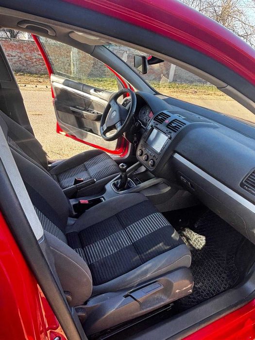 Volkswagen Golf 5 diesel 1.9 2008