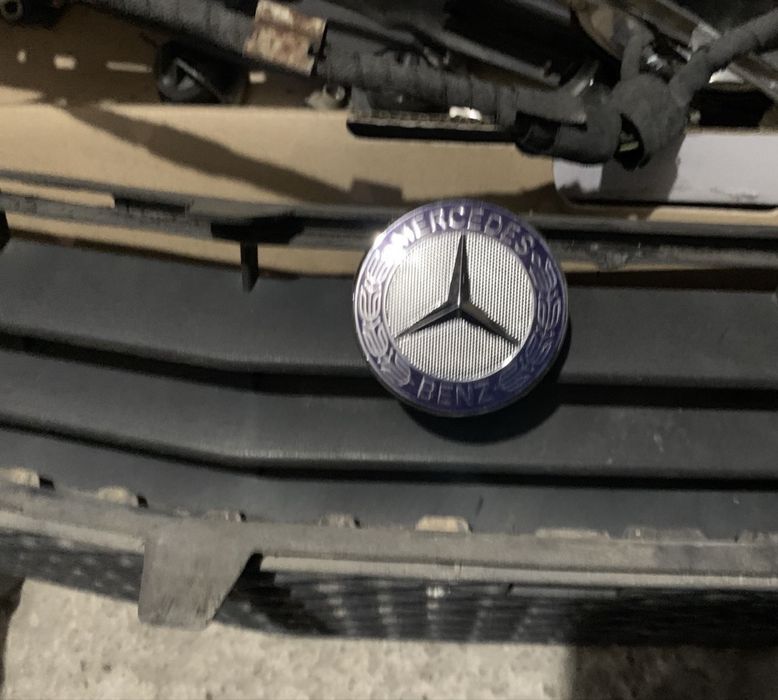 Решетки, лайсни,капачки и други за mercedes w204 c class