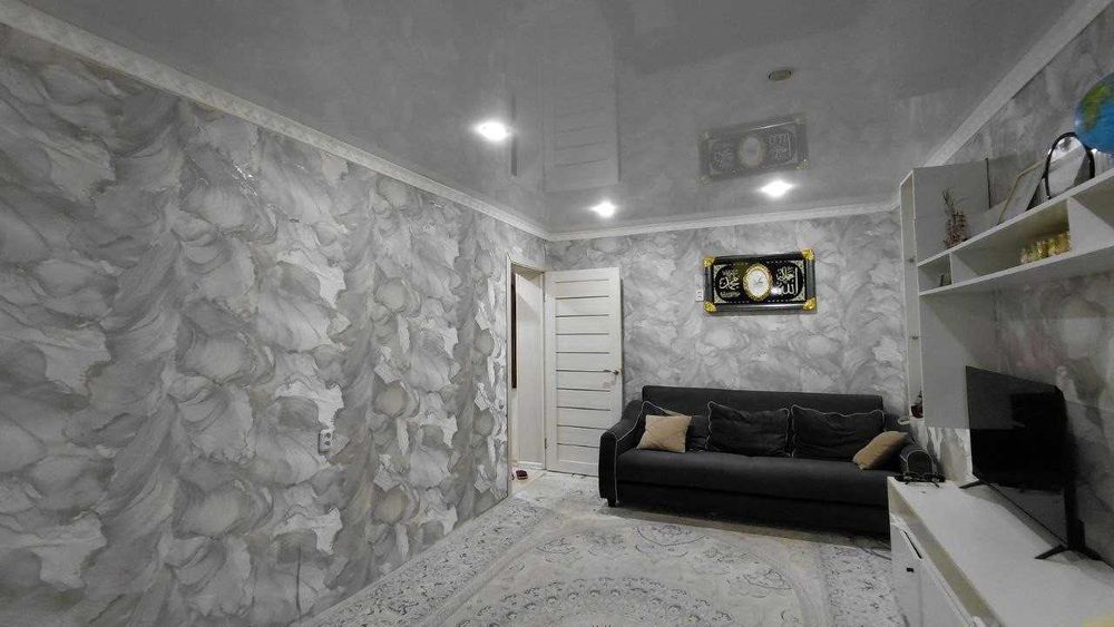 Продам 2 ком квартиру с ремонтом все рядом