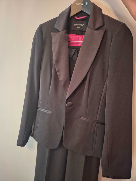 Дамски панталон и сако размер S