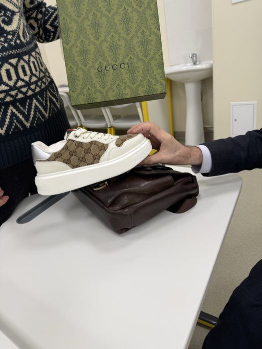 Gucci кроссовки.   Люкс