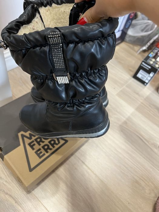 Продам зимние сапожки на девочку 35 р.