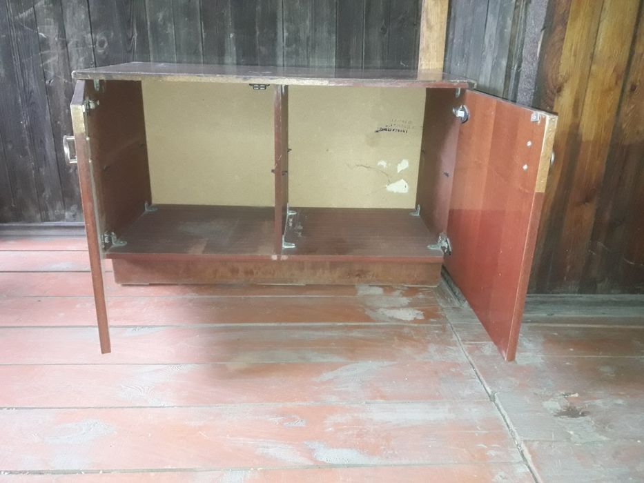 Тумбочка под тедевизор