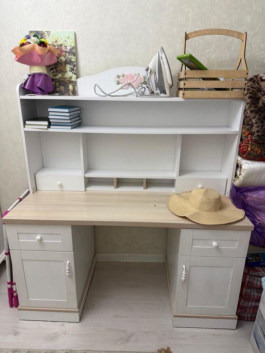 Стол для книг срочна