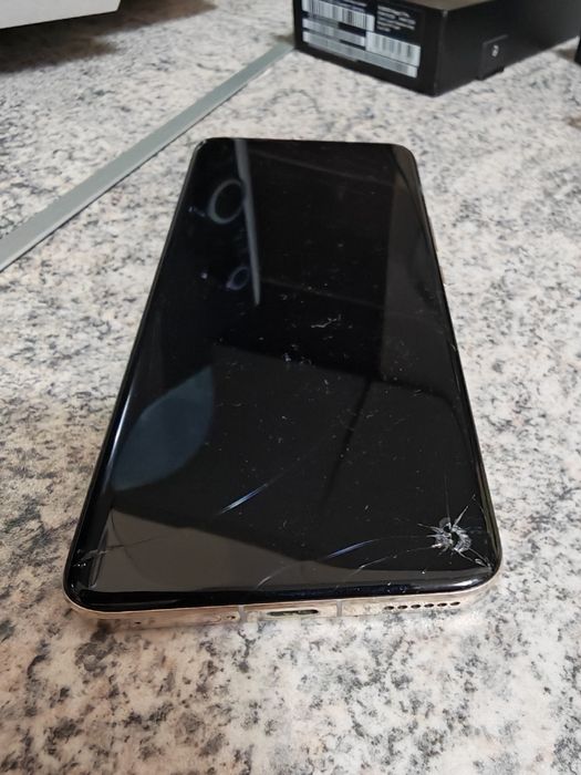 Honor magic 6pro cu ecran deteriorat,touch funcțional